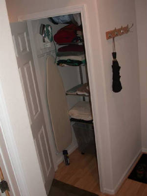 hallwaycloset2.jpg