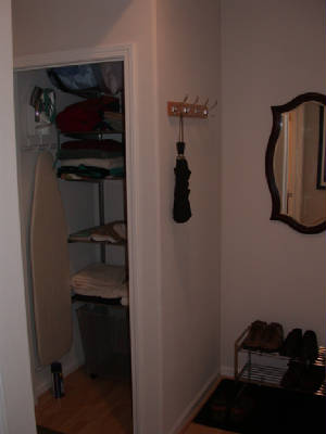 hallwayclosetmirror.jpg