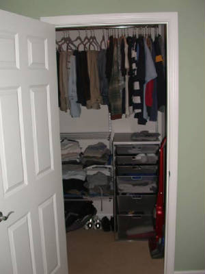 walkincloset1.jpg