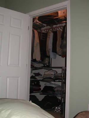 walkincloset2.jpg
